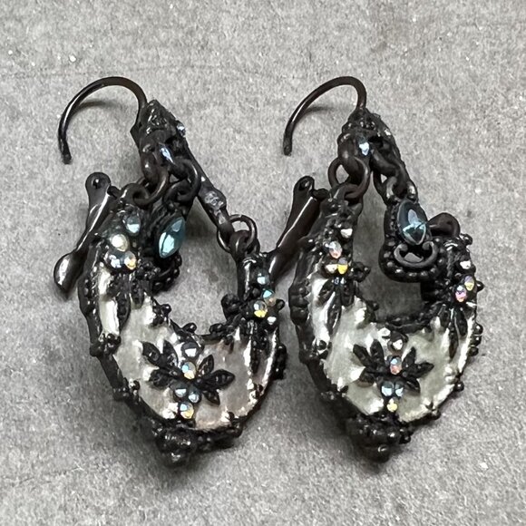 Vintage Pierced Chandelier Earrings with Swarovski Crystals and Lever Backs - Picture 5 of 8